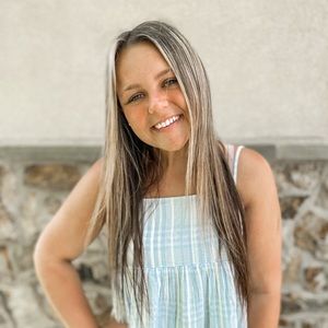 Meet your Posher, Lauren